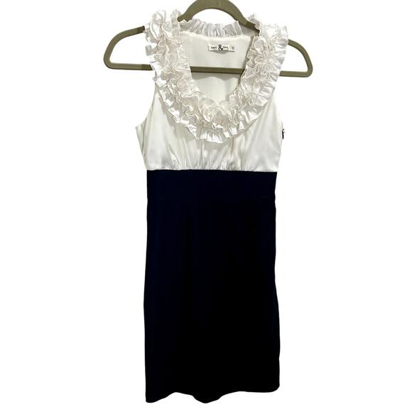 Vintage Y2K Women’s Black/White Ruffle Scoop Neckline Bodycon Mini Dress ; Small - Picture 1 of 15